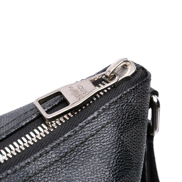 Pre Loved louis vuitton District PM Messenger Bag Women Black Crossbody Bags - Picture 6 of 7